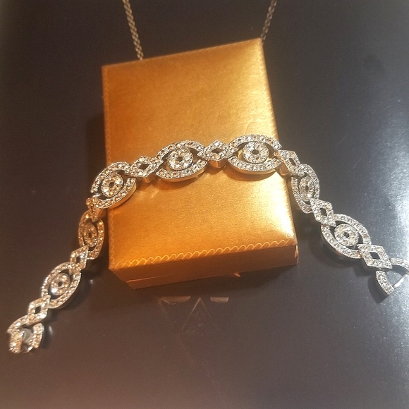 1950s Art Deco Revival Glam Rhodium plated Rhinestone Bracelet - Picture 7 of 7